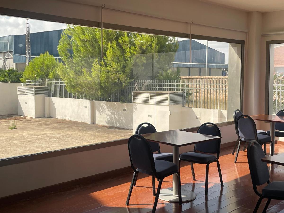 Cityexpress Hotel San Fernando - Carcagente エクステリア 写真